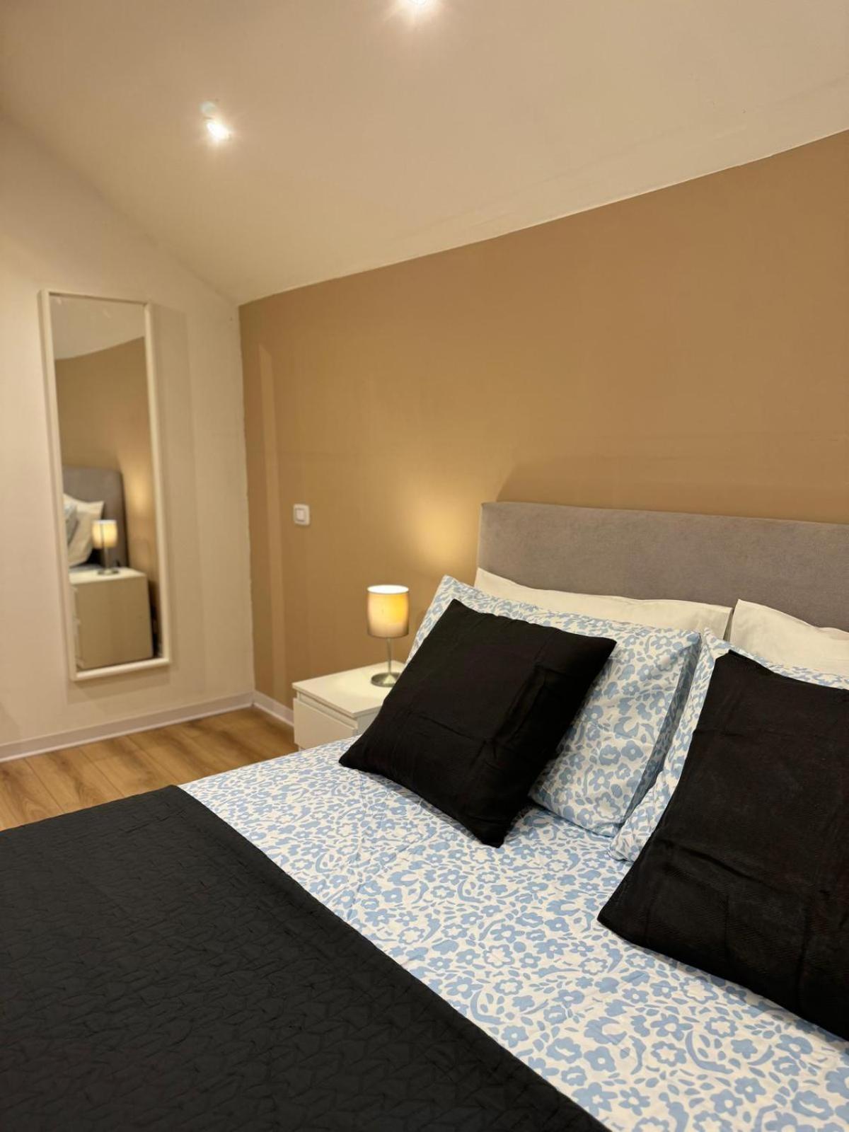 Verdi Apartments Catania Luaran gambar