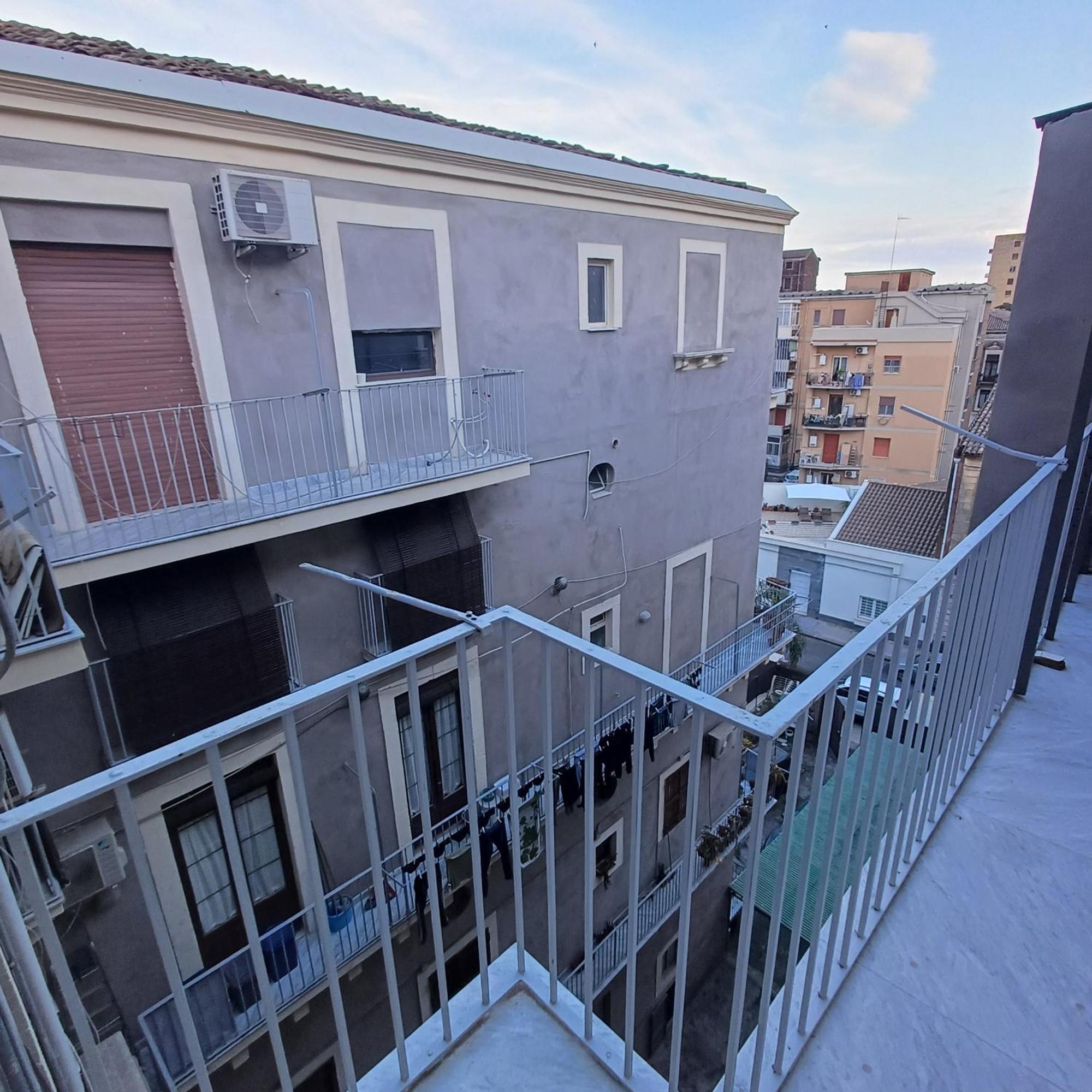 Verdi Apartments Catania Luaran gambar